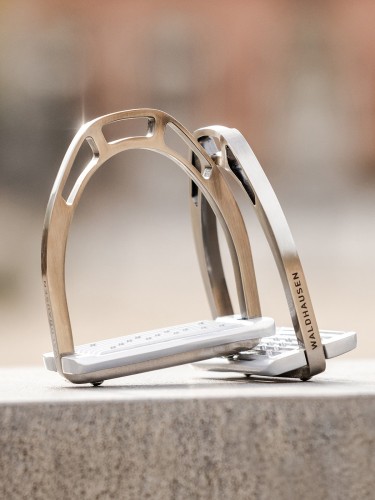 Stirrups Aluminum Waldhausen