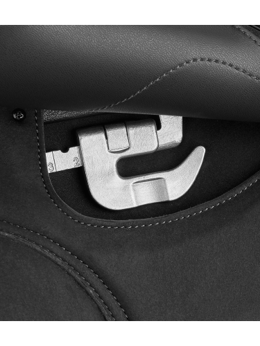 Dressage saddle Isabell Icon Wintec