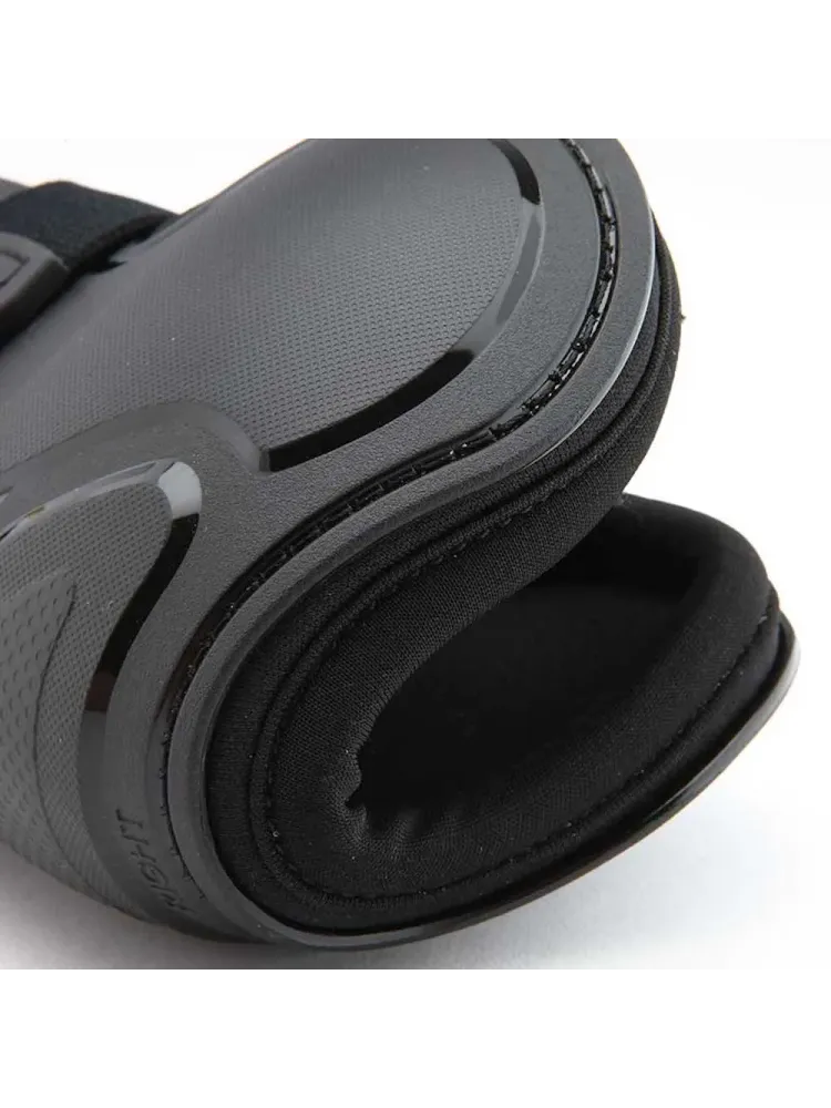 Boots Compete Memory Kavalkade