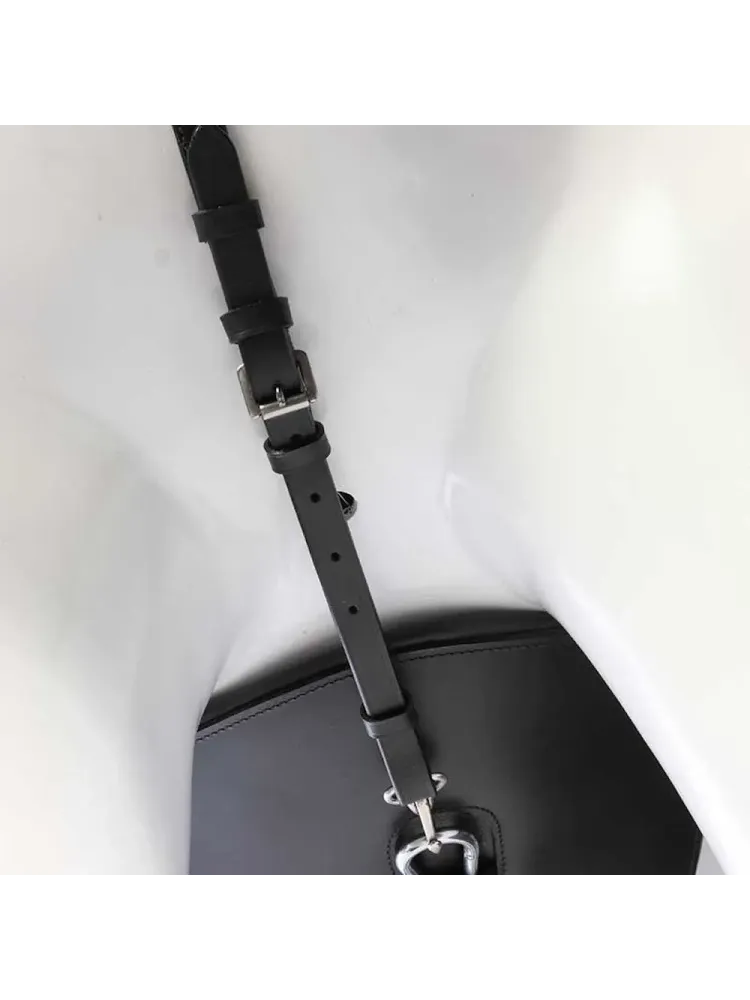 Breastplate martingale V-Shape Kavalkade