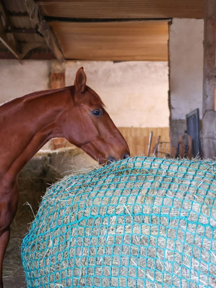 Hay Net for Round Bales Ø180, mesh 4.5cm, Kerbl