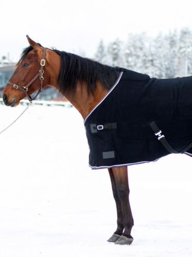 Wool rug Svart Heavy Wool black-white Wahlstén